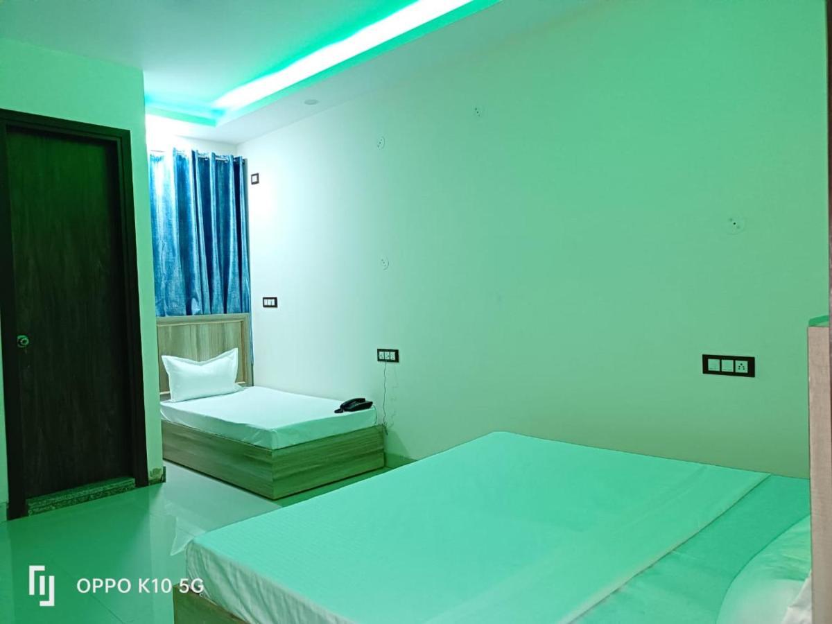 ניו דלהי Travel Inn At Delhi Airport מראה חיצוני תמונה