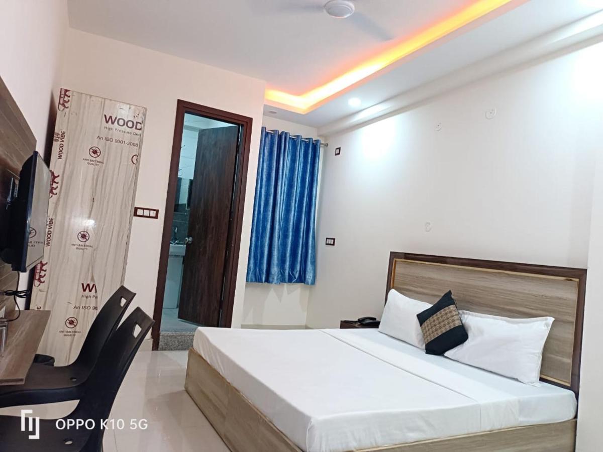 ניו דלהי Travel Inn At Delhi Airport מראה חיצוני תמונה