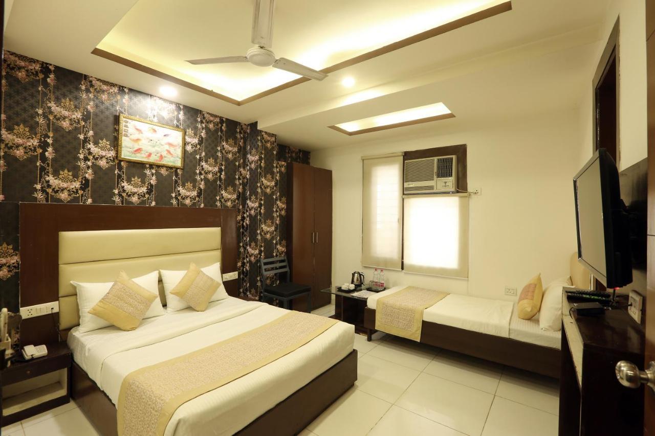 ניו דלהי Travel Inn At Delhi Airport מראה חיצוני תמונה